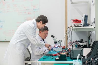 太赫茲測(cè)溫、納米噴劑防霧、無人機(jī)執(zhí)勤 寶安智造助力科技戰(zhàn)疫